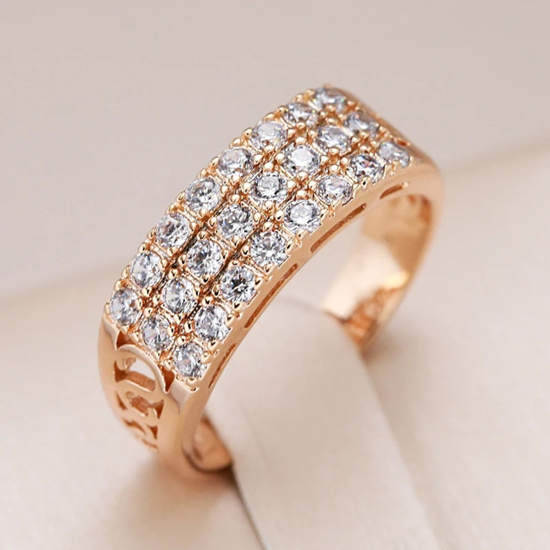 Elegant Rectangular Bright Gold Ring