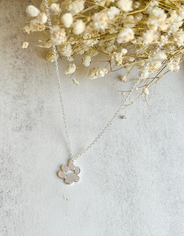 Elegant Silver Paw Necklace Ã¢â‚¬â€œ Stainless Steel