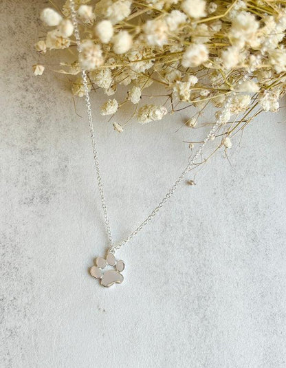 Elegant Silver Paw Necklace Ã¢â‚¬â€œ Stainless Steel
