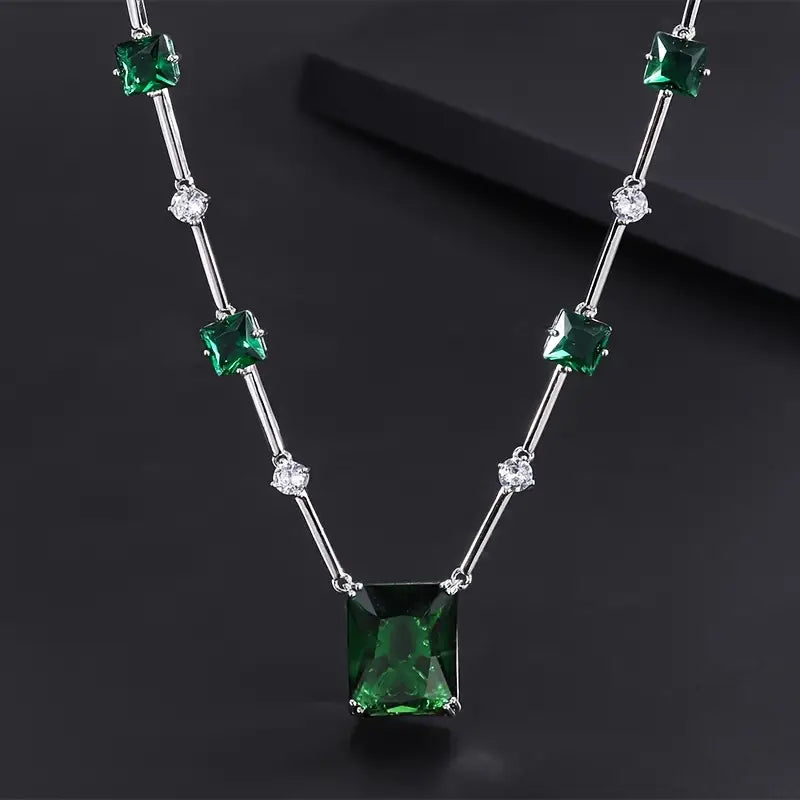 Daphira Verelune Jewelry Set | White Gold
