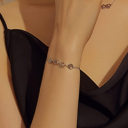 Sterling Silver Paw Print Bracelet Ã¢â‚¬â€œ Adjustable Fit