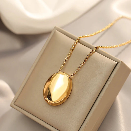 Gold Rounded Pendant Necklace