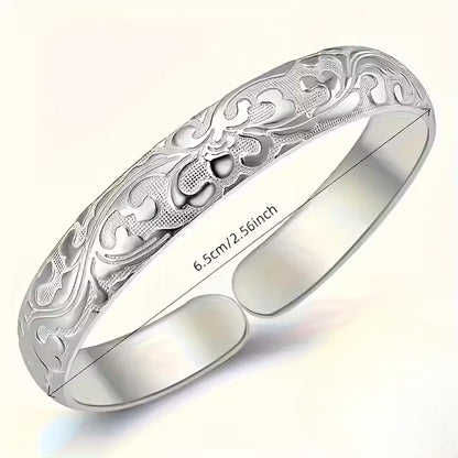 Retro Floral Silver Bracelet