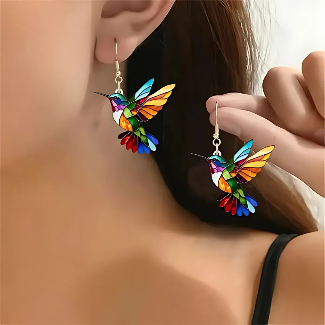 Beautiful Hummingbird Necklace with Bonus Earrings Ã¢â‚¬â€œ Limited Time Offer
