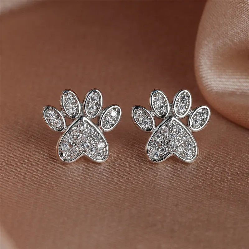 White Zirconia Paw Studs ÃƒÂ¢Ã¢â€šÂ¬Ã¢â‚¬Å“ Heart-Shaped Design