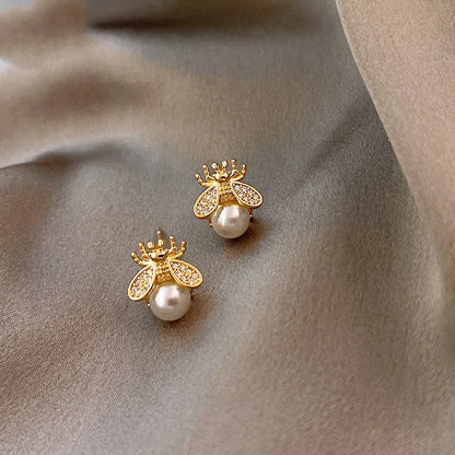 Honey Bee Pearl Stud Earrings ÃƒÂ¢Ã¢â€šÂ¬Ã¢â‚¬Å“ Elegant Gold-Tone Jewelry for Women