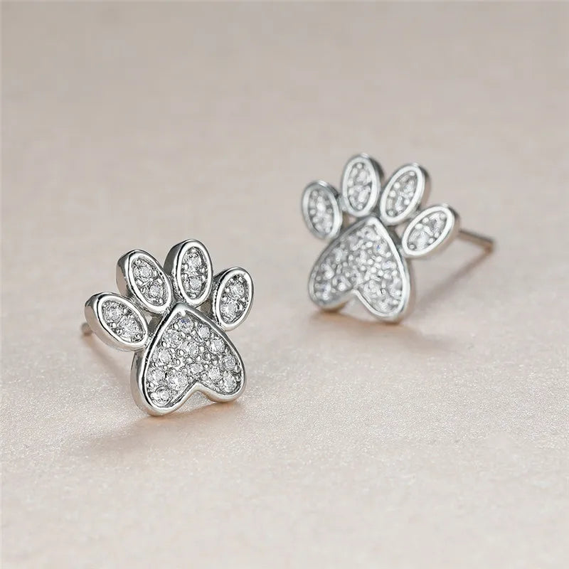 White Zirconia Paw Studs ÃƒÂ¢Ã¢â€šÂ¬Ã¢â‚¬Å“ Heart-Shaped Design