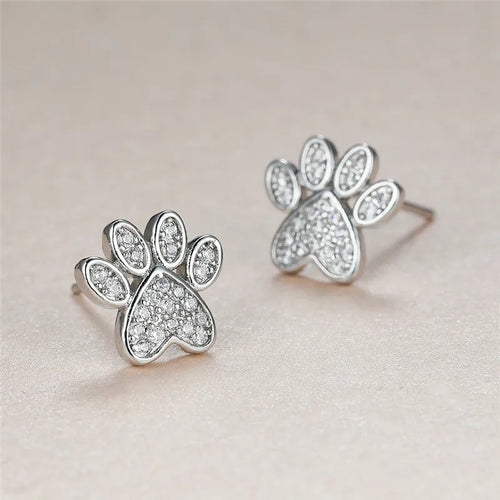 White Zirconia Paw Studs ÃƒÂ¢Ã¢â€šÂ¬Ã¢â‚¬Å“ Heart-Shaped Design