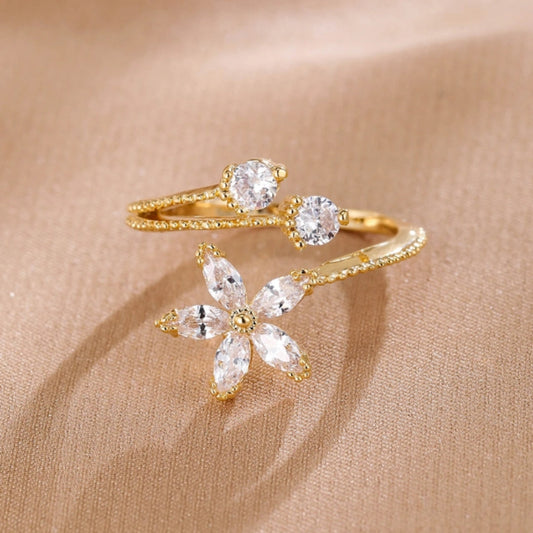 White Crystal Daisy Ring
