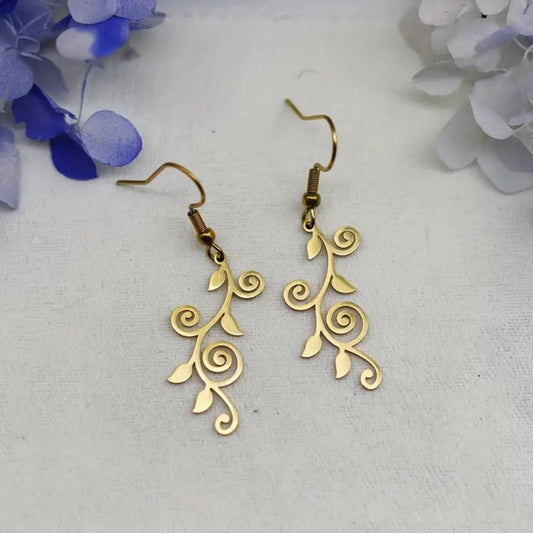 Dangle Golden Ivy Earrings