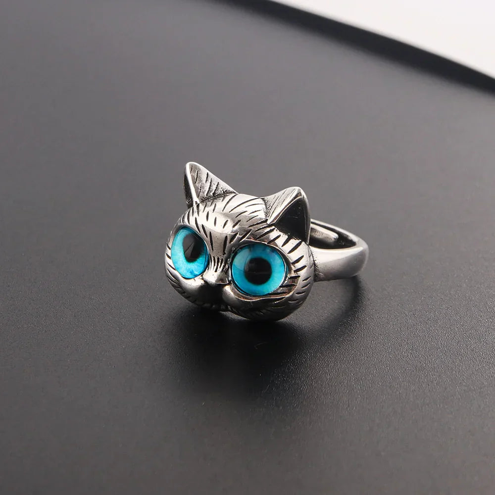 Blue-Eyed Cat Ring Ã¢â‚¬â€œ Playful Vintage Silver Animal Ring for Cat Lovers