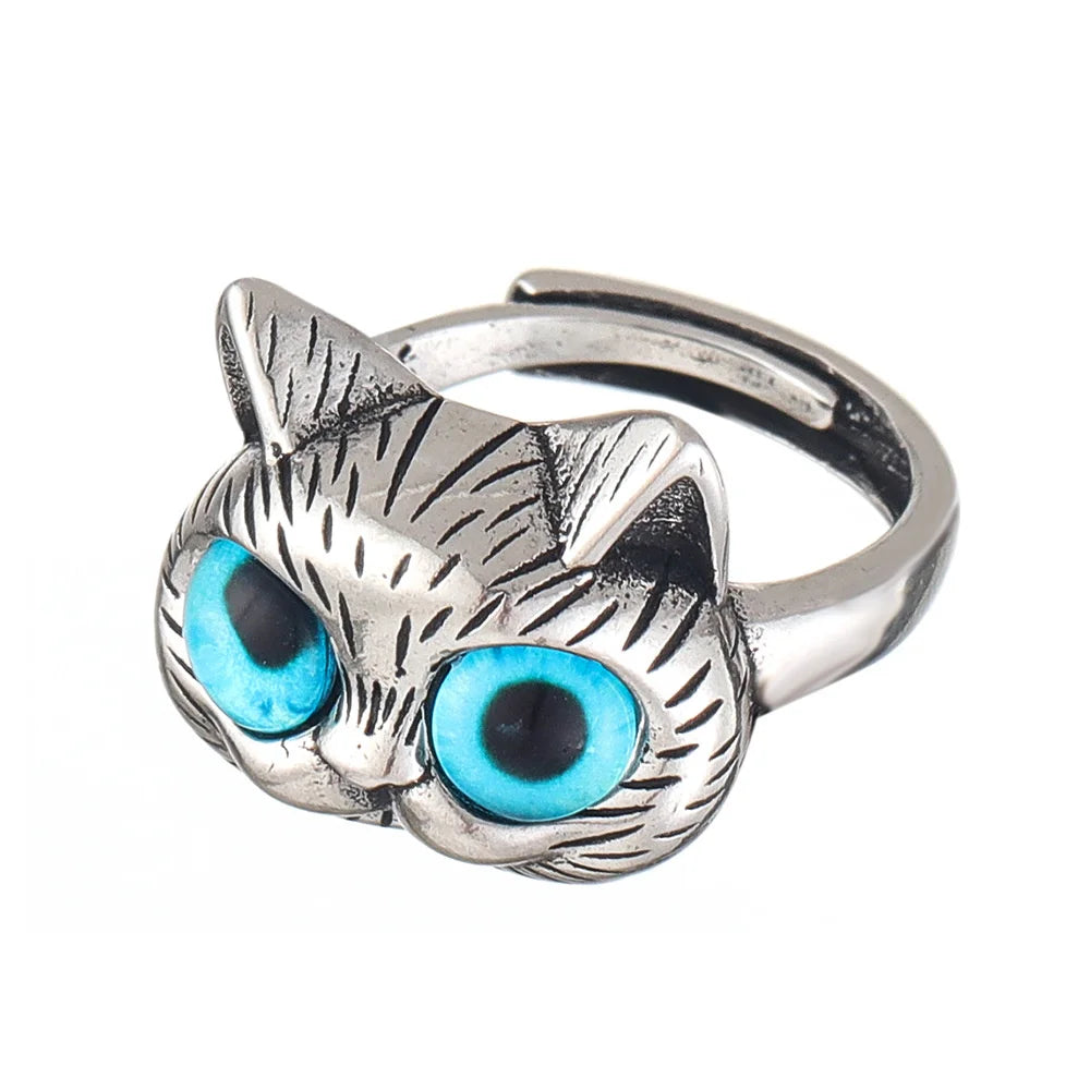 Blue-Eyed Cat Ring Ã¢â‚¬â€œ Playful Vintage Silver Animal Ring for Cat Lovers