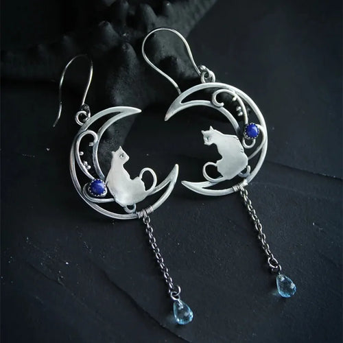 Moonlight Cat Earrings Ã¢â‚¬â€œ Vintage Crescent Design with Lapis Lazuli Gemstone
