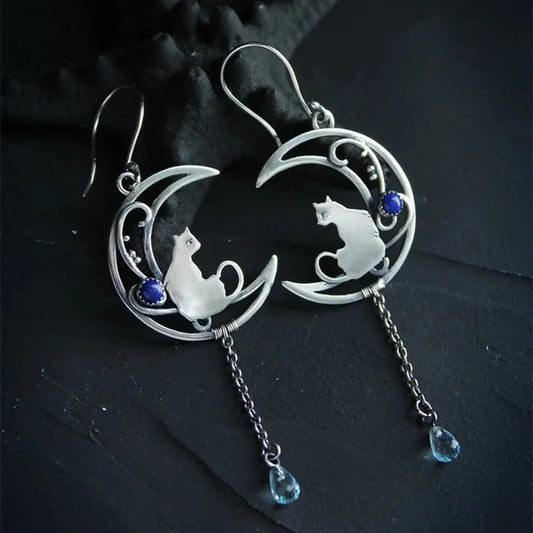 Moonlight Cat Earrings Ã¢â‚¬â€œ Vintage Crescent Design with Lapis Lazuli Gemstone