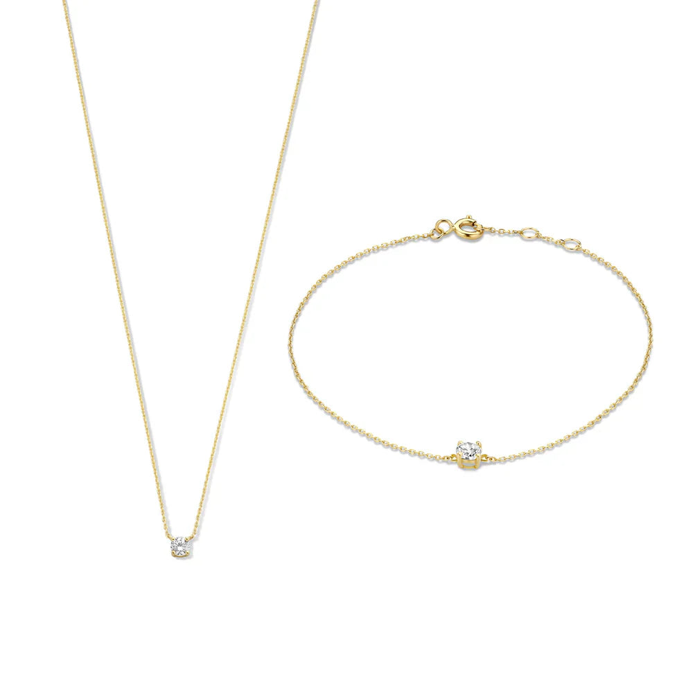 ClÃƒÆ’Ã‚Â©a Moissanite Stone Set