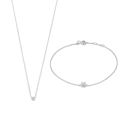 ClÃƒÆ’Ã‚Â©a Moissanite Stone Set